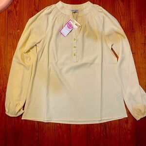 Small Buckhead Bettie’s Beautiful Cream Top NWT gold buttons